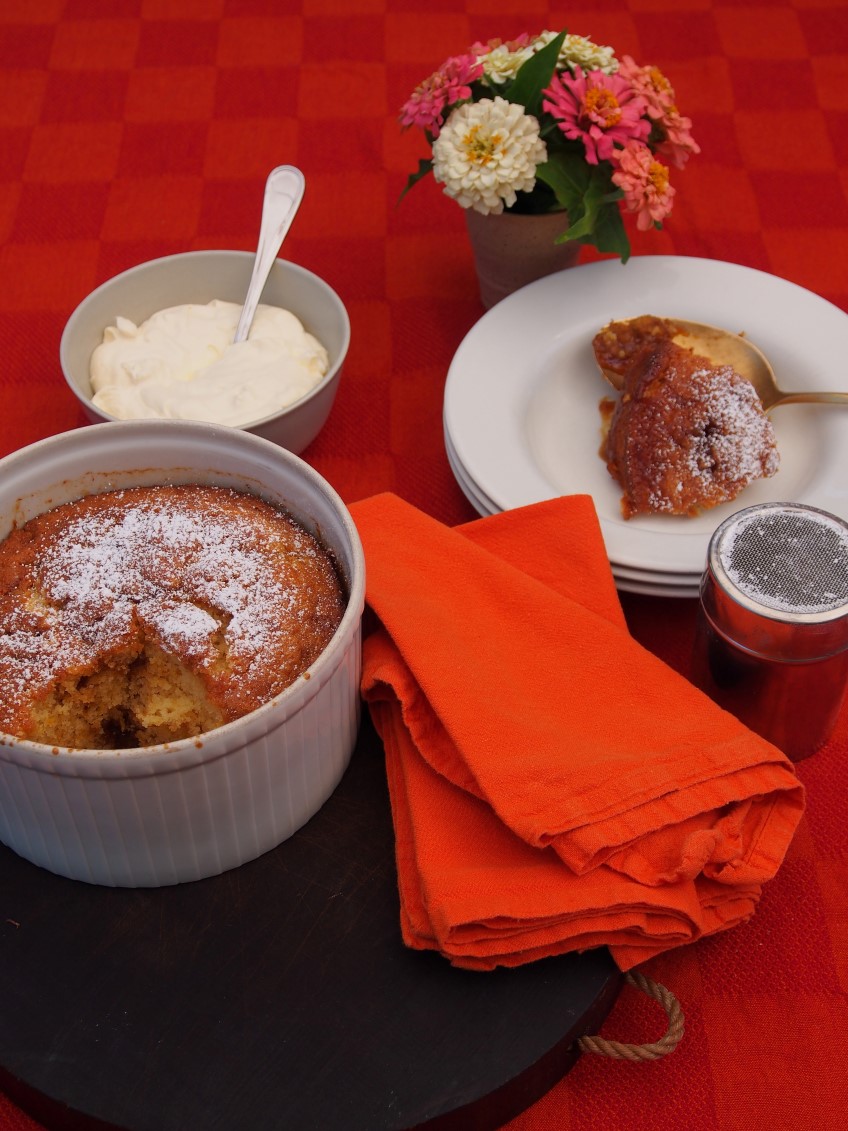 Orange and whisky self-saucing pudding