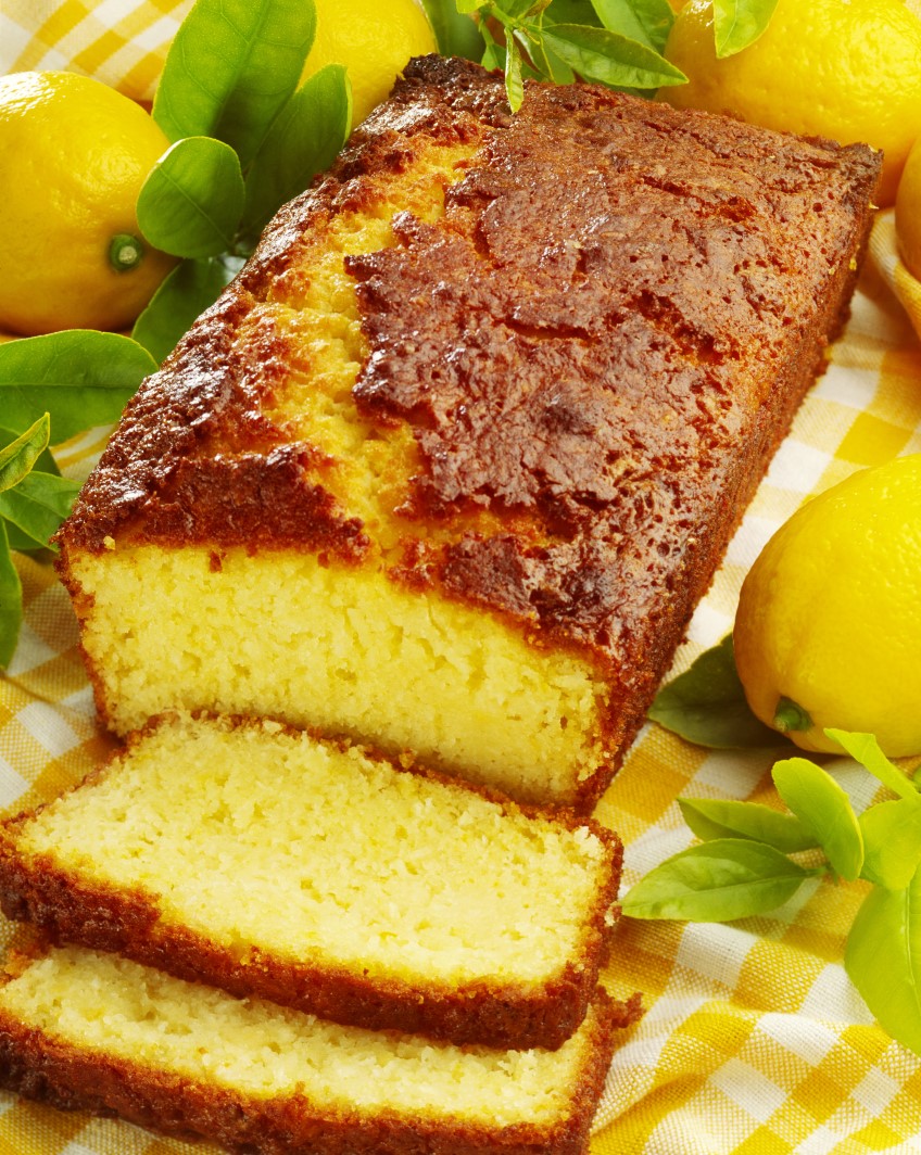 Lemon and yoghurt cake