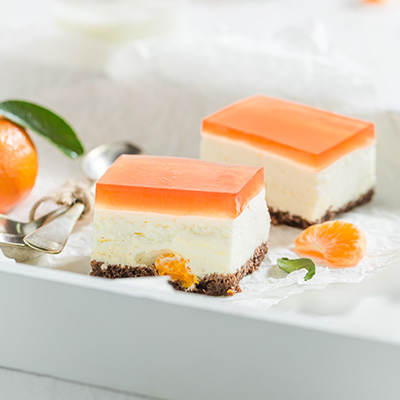 Mandarin jelly cheesecake slices