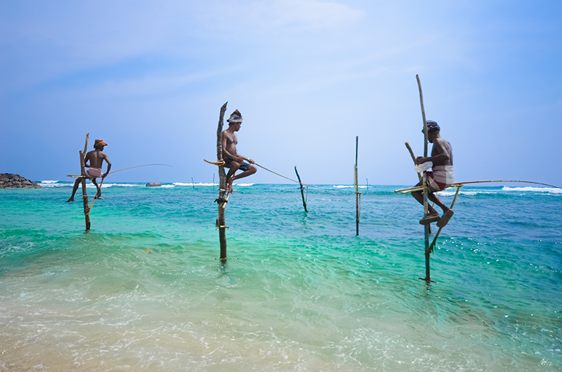 Sri-Lanka_Fisherman_800px-wide_shutterstock_131331542.jpg